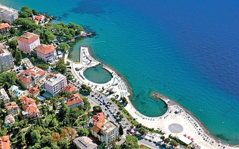 Opatija 158: Holz, Interior Design, Flooring, Möbel, Fussboden, Tabelle, Küche & Esszimmer Tisch, Stuhl, Holzboden, Zimmer