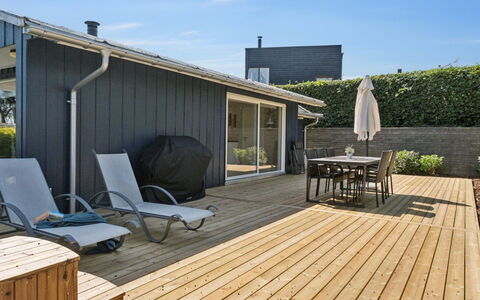 Enrica - 250M from the Sea: Wohnung, Eigentumswohnung, Estate, Balkon, Villa, Hotel