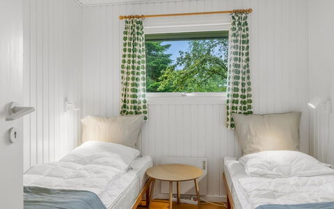 Ivar - from the Sea: Holz, Interior Design, Flooring, Fussboden, Decke, Schlafzimmer, Möbel, Bett, Zuhause, Zimmer