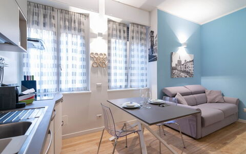Vittoria Suite: Möbel, Interior Design, Flooring, Fussboden, Zimmer, Decke, Zuhause, Beleuchtung, Wohnung, Tabelle