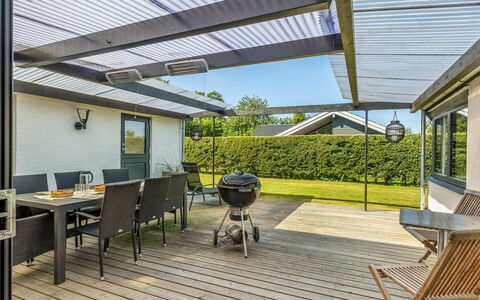 Anabel - 600M from the Sea: Holz, Zuhause, Veranda, Deck, Hartholz, Dach, Holzbeize, Holzboden, Eco Hotel