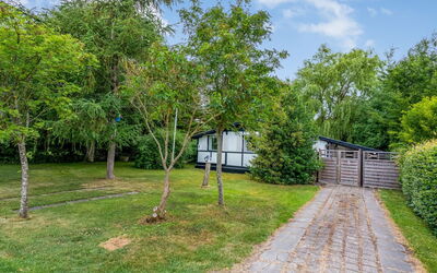 Gravers - 300M from the Sea