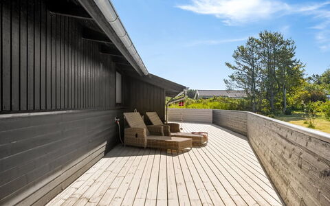 Verner - 990M from the Sea