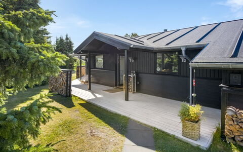 Verner - 990M from the Sea