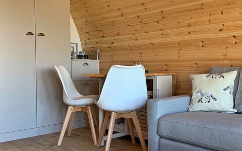 Worm Dale: Schatten, Gebirge, Outdoor Struktur, Eco Hotel, Deck, Gartenmöbel, Garten, Stuhl, Landscaping, Hartholz
