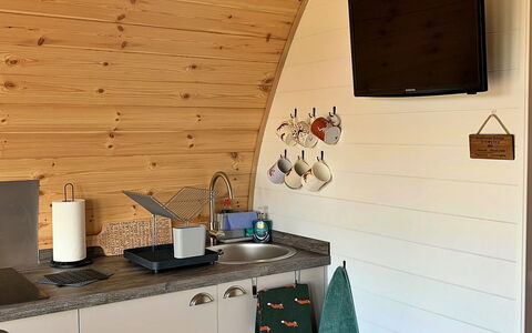 Worm Dale: Schatten, Gebirge, Outdoor Struktur, Eco Hotel, Deck, Gartenmöbel, Garten, Stuhl, Landscaping, Hartholz