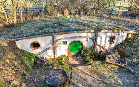 Pod Hollow: Deck, Schatten, Hartholz, Gartenmöbel, Balkon, Planke, Eco Hotel, Schwimmbad, Holzboden, Resort