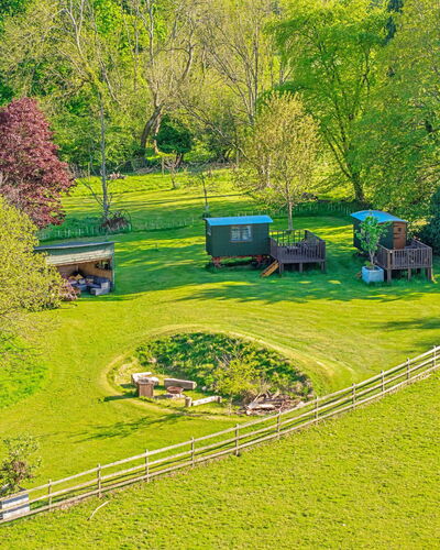 Shepherd'S Hut at Hilltop Farm