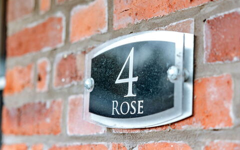 Rose Country Cottage: Wohnung, Gebirge, Senke, Alpen, Hotel, Bergdorf