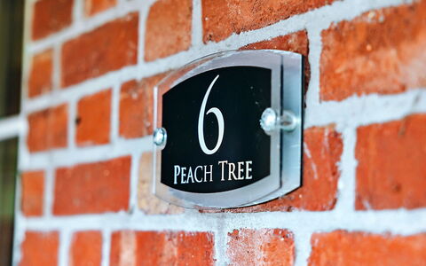 Peach Tree County Cottage: Wohnung, Gebirge, Senke, Alpen, Hotel, Bergdorf
