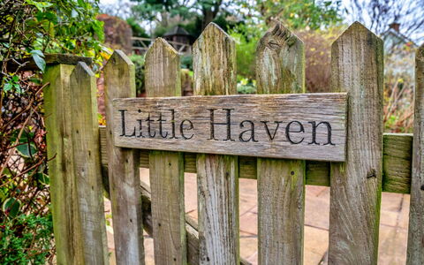 Little Haven: Wohnung, Gebirge, Senke, Alpen, Hotel, Bergdorf