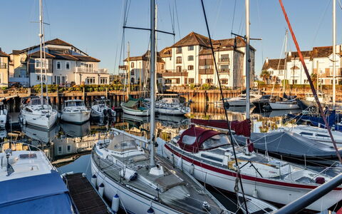 Falmouth 601: Wohnung, Gebirge, Senke, Alpen, Hotel, Bergdorf