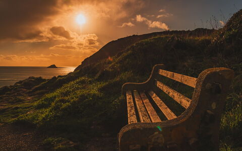 The Old Store: Horizont, Natürliche Landschaft, Sonnenuntergang, Außenbank, Afterglow, Dämmerung, Sonnenaufgang, Landschaft, Meer, Sommer