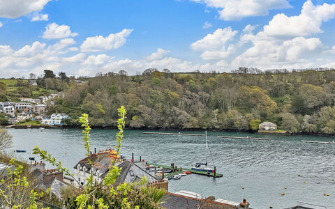 Garden Cottage in Fowey: Wohnung, Gebirge, Senke, Alpen, Hotel, Bergdorf