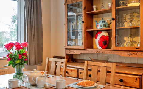 No.1 Gladys' Orchard: Wohnung, Balkon, Schatten, Yachthafen, Hotel, Dock