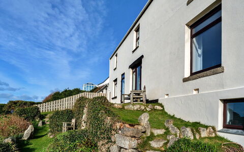 Longships: Wohnung, Gebirge, Senke, Alpen, Hotel, Bergdorf