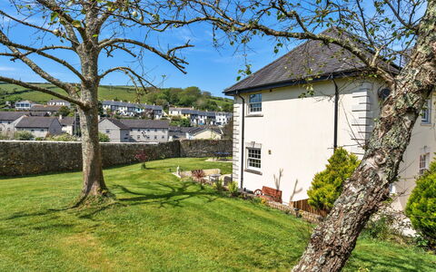 Nicely Tucked Away Cottage: Wohnung, Gebirge, Senke, Alpen, Hotel, Bergdorf