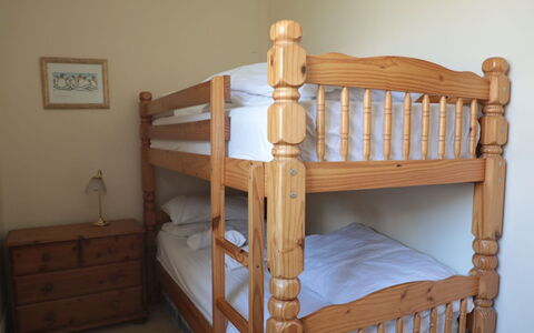 Buckland House: Wohnung, Balkon, Schatten, Yachthafen, Hotel, Dock