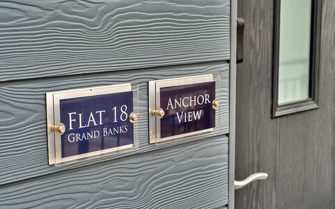 Anchor View: Wohnung, Balkon, Schatten, Yachthafen, Hotel, Dock