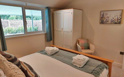 Little Dunley - Willow: Wohnung, Balkon, Schatten, Yachthafen, Hotel, Dock