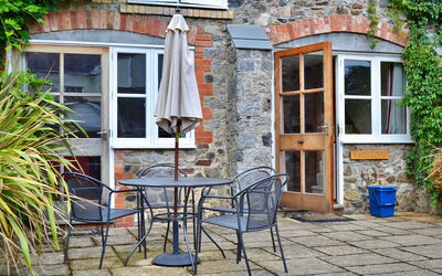 Little Dunley - Wisteria Cottage