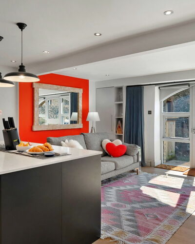 Salcombe 605