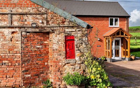 The Barn at Prowses Farm: Wohnung, Balkon, Schatten, Yachthafen, Hotel, Dock