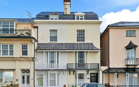 Sussex House: Wohnung, Balkon, Schatten, Yachthafen, Hotel, Dock