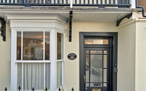 Sussex House: Wohnung, Balkon, Schatten, Yachthafen, Hotel, Dock