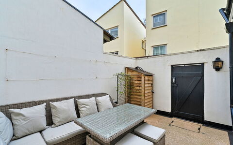 Sussex House: Wohnung, Balkon, Schatten, Yachthafen, Hotel, Dock