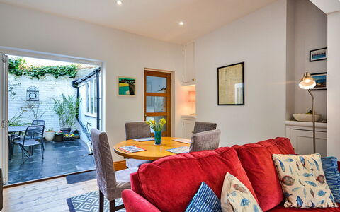One the Green, Kingsand: Wohnung, Balkon, Schatten, Yachthafen, Hotel, Dock