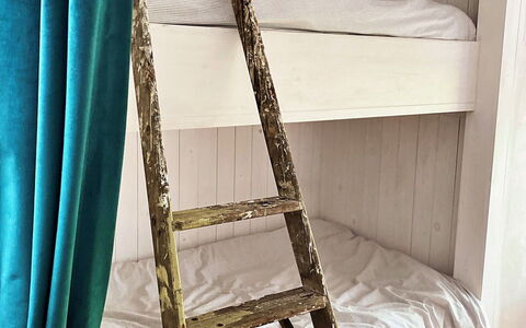 Calm Cottage, Kingsand: Wohnung, Balkon, Schatten, Yachthafen, Hotel, Dock