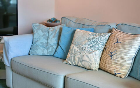 Rock House, Kingsand: Blau, Kissen, Dekokissen, Textil, Couch, Kissen, Möbel, Linens, Wohnzimmer