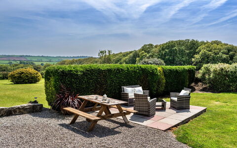 Cutkieve Farm Cottage: Wohnung, Balkon, Schatten, Yachthafen, Hotel, Dock