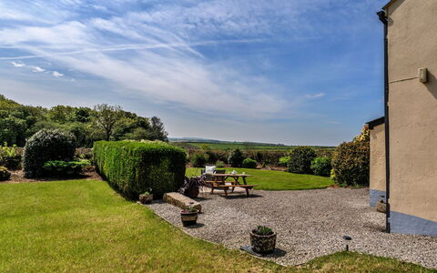 Cutkieve Farm Cottage: Wohnung, Balkon, Schatten, Yachthafen, Hotel, Dock
