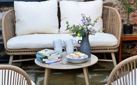Bwthyn Llechi (Slate Cottage): Wohnung, Balkon, Schatten, Yachthafen, Hotel, Dock