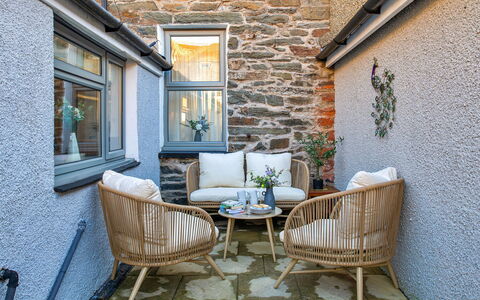 Bwthyn Llechi (Slate Cottage): Wohnung, Balkon, Schatten, Yachthafen, Hotel, Dock