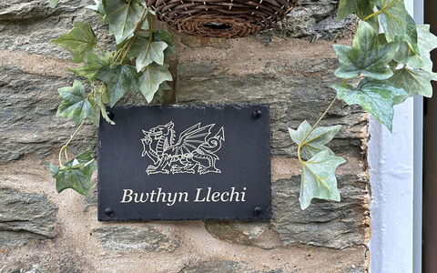 Bwthyn Llechi (Slate Cottage): Wohnung, Balkon, Schatten, Yachthafen, Hotel, Dock