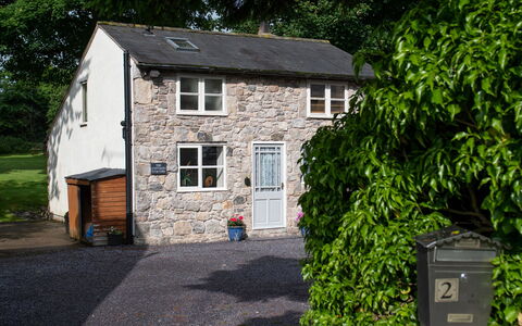 The Cottage: Wohnung, Balkon, Schatten, Yachthafen, Hotel, Dock