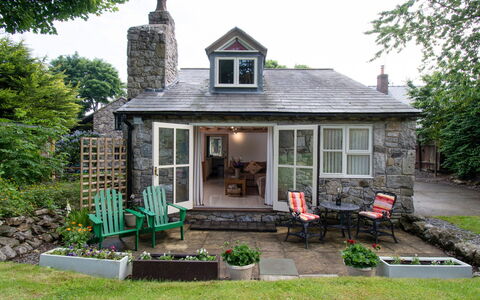 The Cottage: Wohnung, Balkon, Schatten, Yachthafen, Hotel, Dock