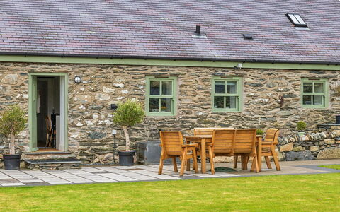 Moelis Barn: Wohnung, Balkon, Schatten, Yachthafen, Hotel, Dock
