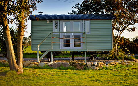 'Susanna' Poachers Hut: Wohnung, Balkon, Schatten, Yachthafen, Hotel, Dock