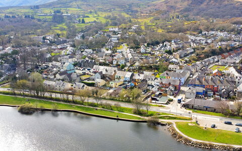 Llanberis 607: Wohnung, Balkon, Schatten, Yachthafen, Hotel, Dock