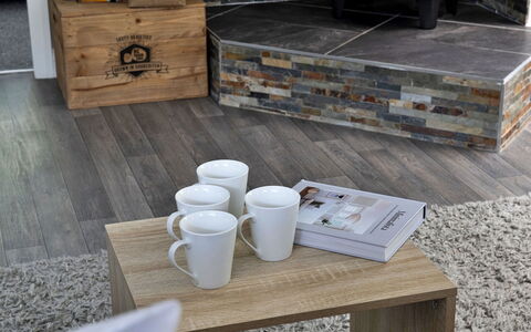 Nant Cottage: Wohnung, Balkon, Schatten, Yachthafen, Hotel, Dock
