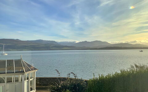 Menai Bridge Bangor 649: Wohnung, Balkon, Schatten, Yachthafen, Hotel, Dock