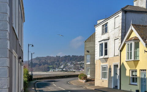 Menai Bridge Bangor 650: Wohnung, Balkon, Schatten, Yachthafen, Hotel, Dock