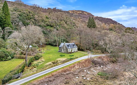 Lochead Cottage: Wohnung, Balkon, Schatten, Yachthafen, Hotel, Dock