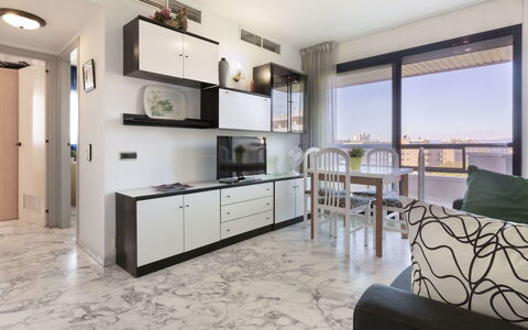 Cancun: Möbel, Zimmer, Interior Design, Eigentum, Wohnzimmer, Gebäude, Fussboden, Haus, Wand, Decke