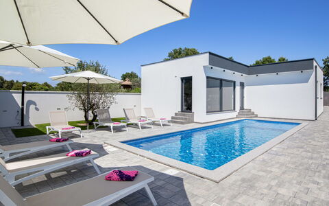 L&L: Schwimmbad, Verbundwerkstoff, Resort, Beton, Fliese, Design, Gartenmöbel, Estate, Villa, Schatten