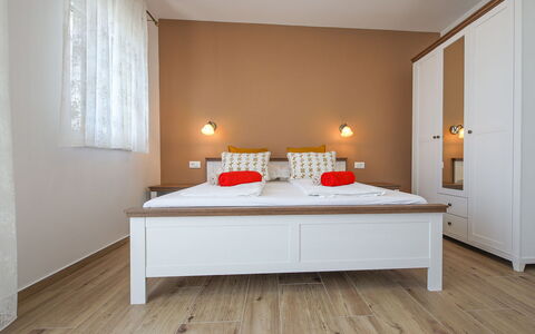 Bellevue: Wohnung, Balkon, Schatten, Yachthafen, Hotel, Dock